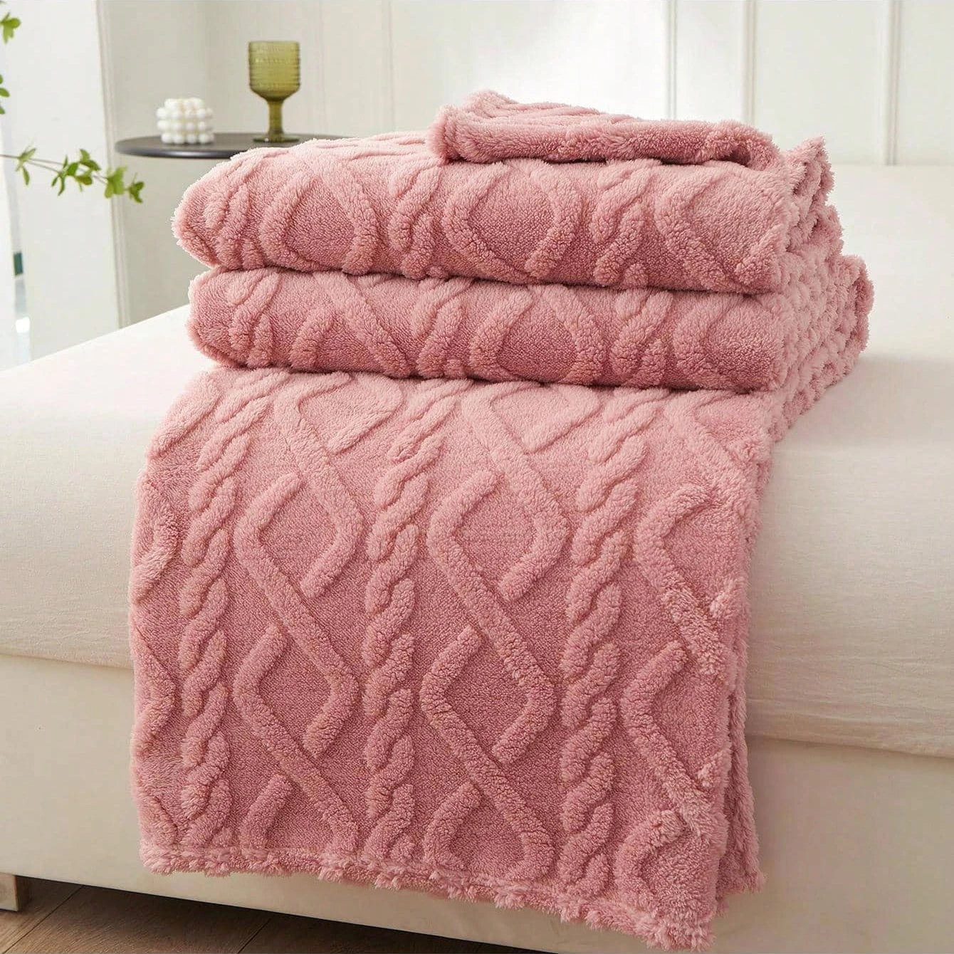 Featherline Coral Fleece Blanket