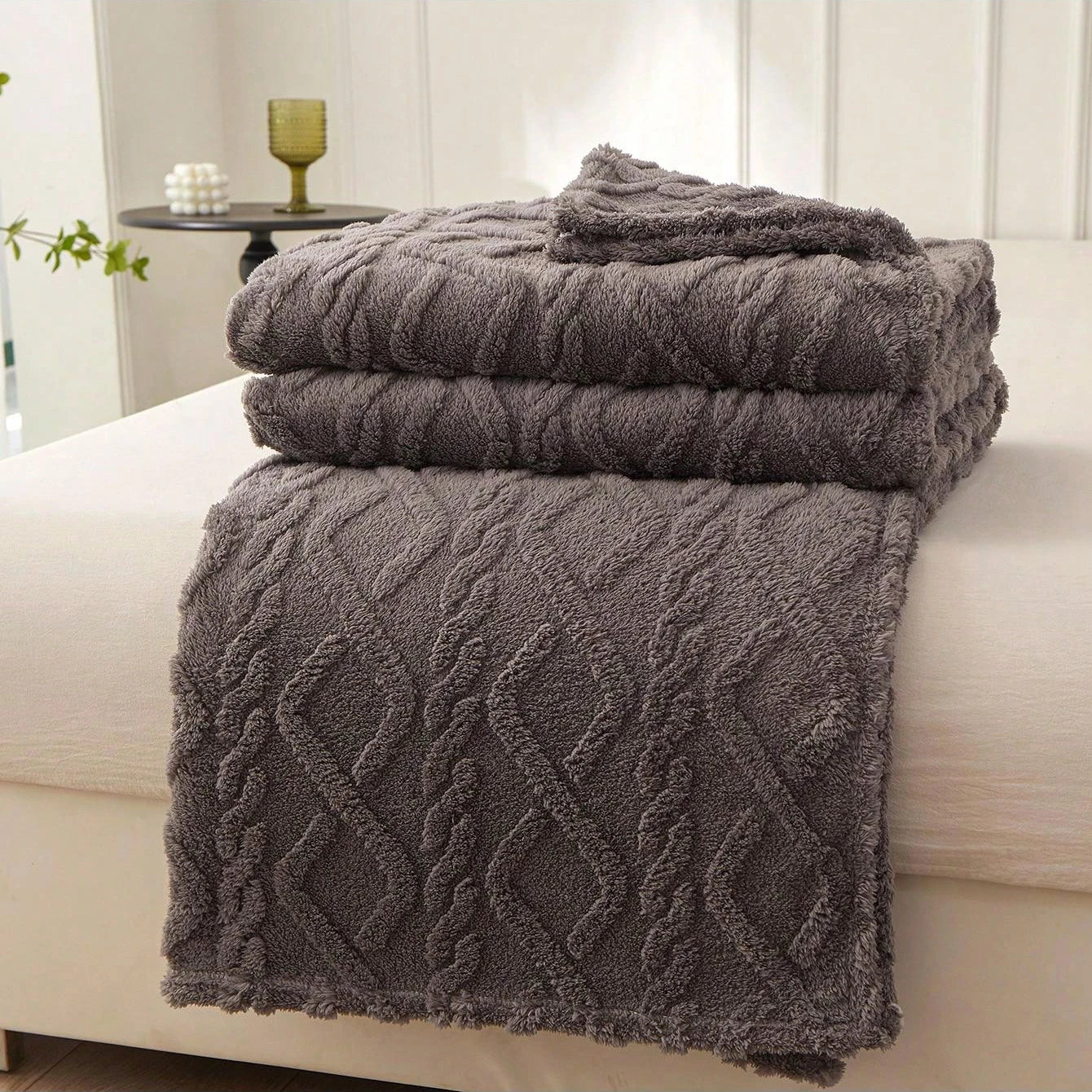 Featherline Coral Fleece Blanket
