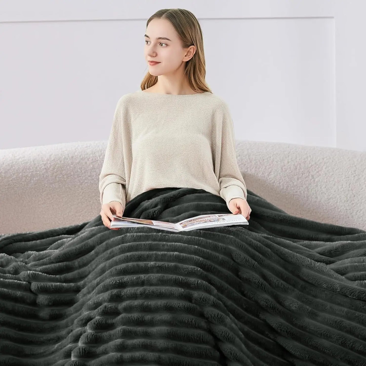 Cloudsoft Fleece Throw Blanket