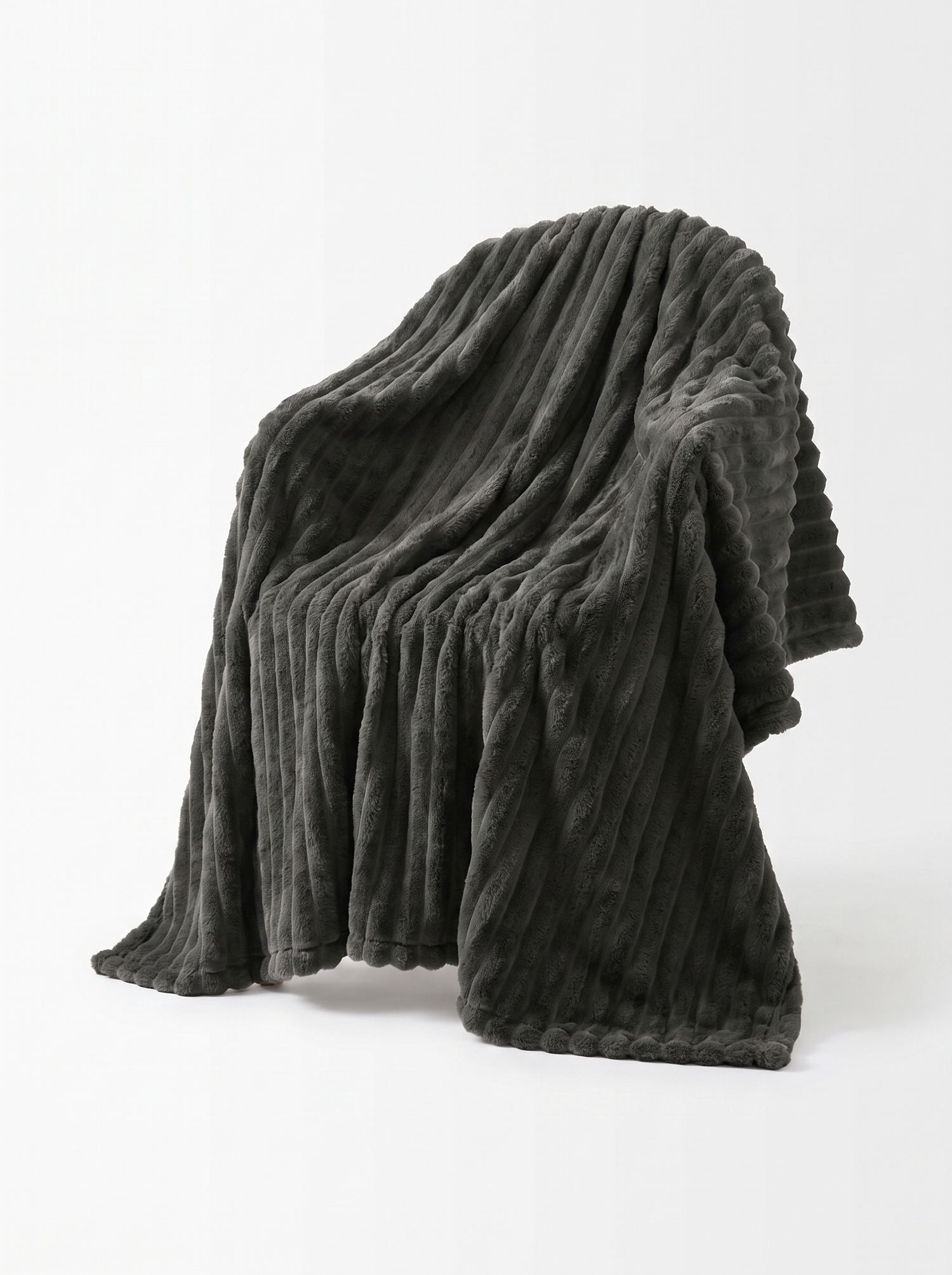 Cloudsoft Fleece Throw Blanket studio